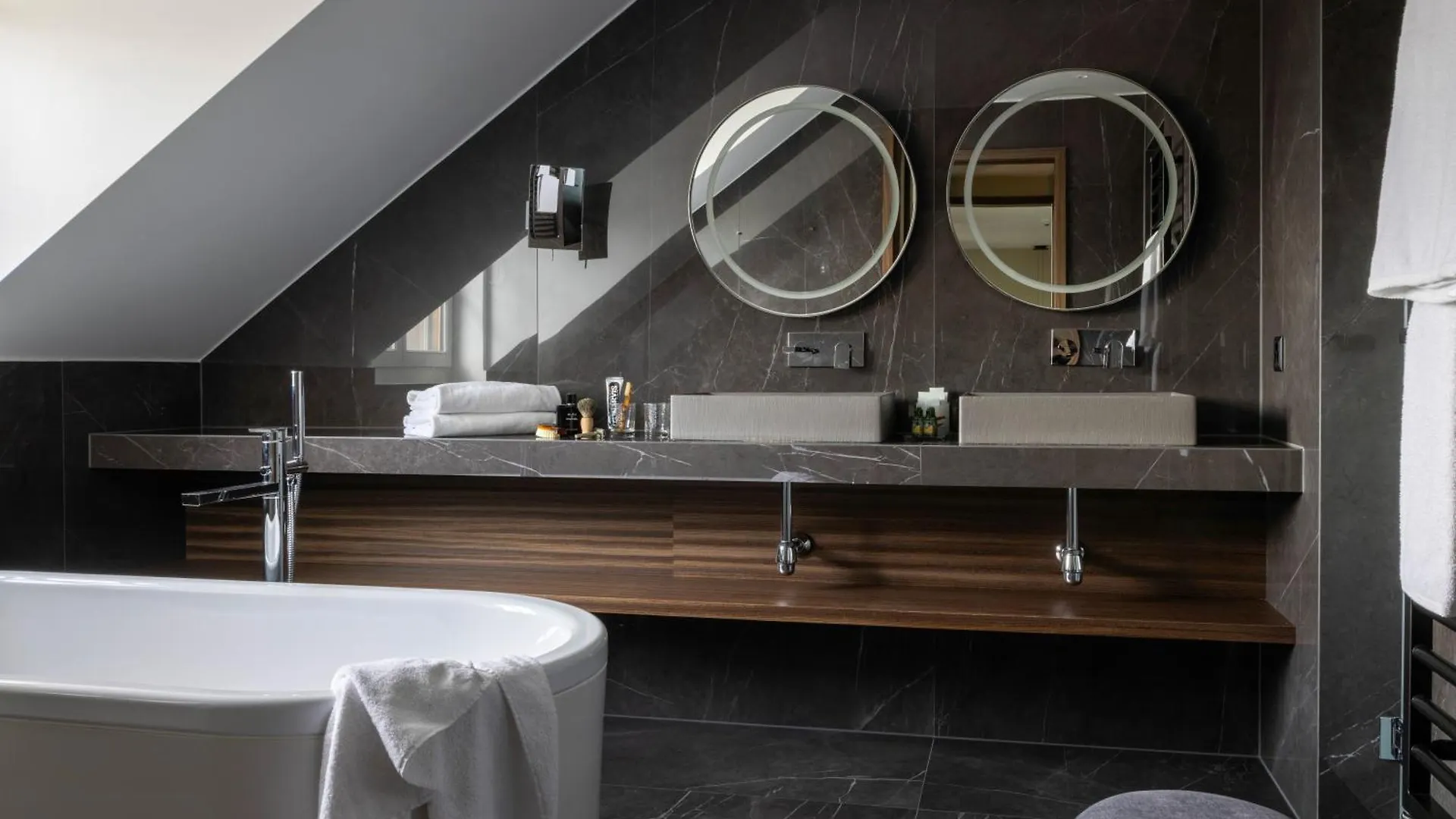 ****  Hotel D Cenevre İsviçre